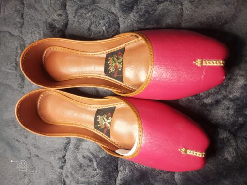 Elegant Pink Leather Khussa - Image 3