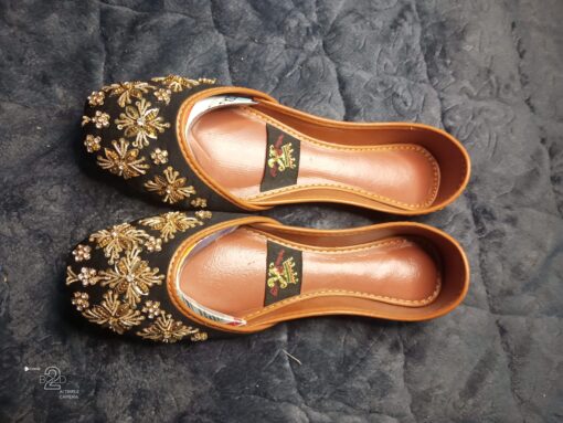 Fancy Black Embellished Khussa - Image 2