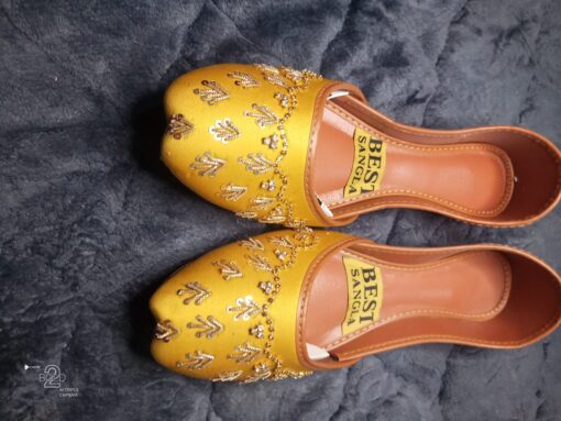 Yellow Embellished Traditional Khussa - Image 4